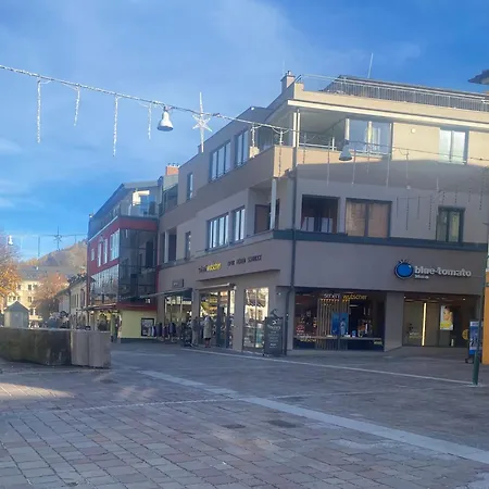 Penthouse Tamino 11 *